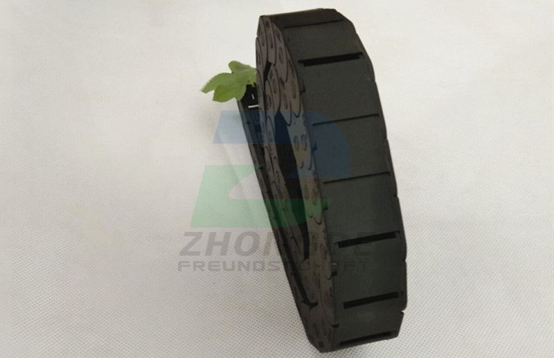 Semi-closed Cable Carrier