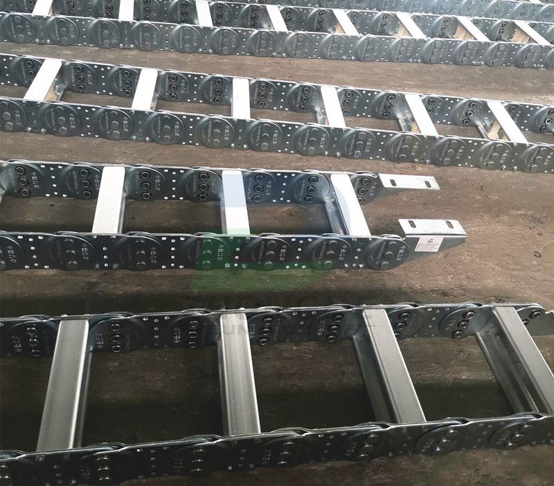 Reinforced Steel Cable Drag Chain for Industrial Machinery