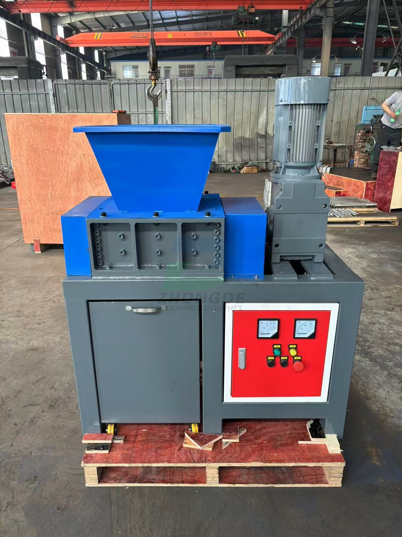EU Standard Double Shaft Shredder for Plastic Wood Rubber Waste Recycling