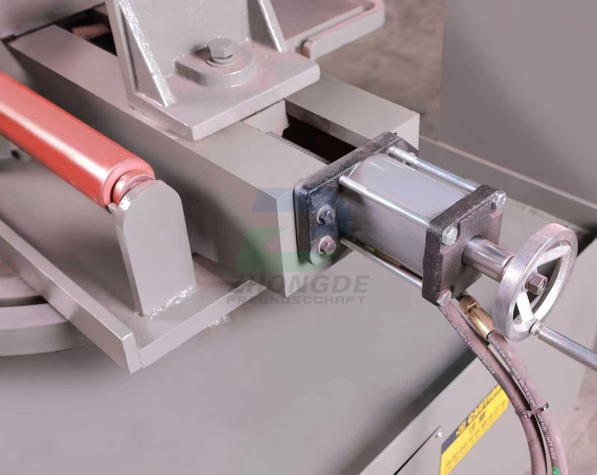 PX1‑28/40S Miter Band Saw